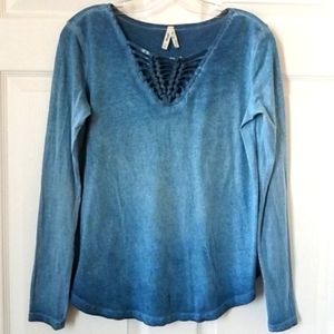Mudd Ombre Blue Macrame Inset Tee Juniors Size Small
